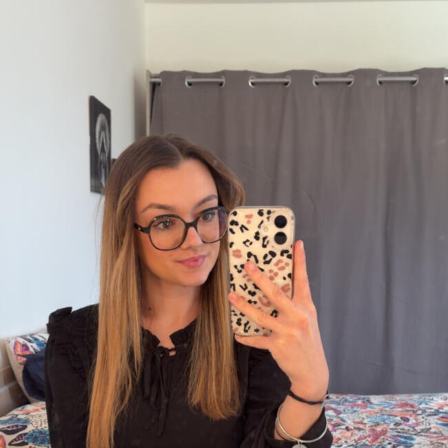 Babysitter in Saint-Loubès: Emma