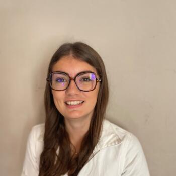 Babysitter in Lailly-en-Val: Auriane