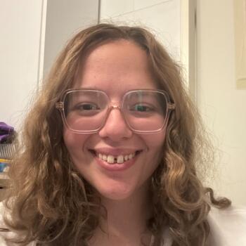 Babysitter in Meyrin: Gabriela