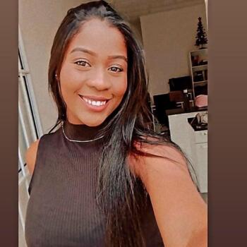 Babysitter Contagem: Emanuelle