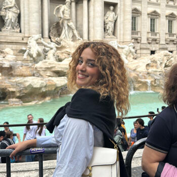 Babysitter στην περιοχή Νάπολη: Nour