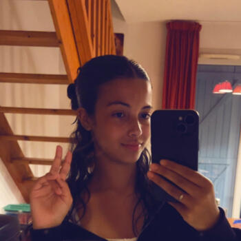 Babysitter in Saint-Fargeau-Ponthierry: Nahida