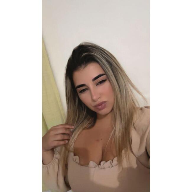 Babysitter in São José dos Campos: Ingrid