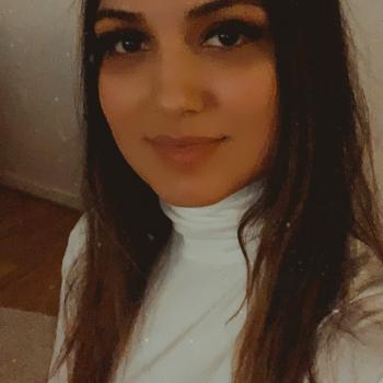 Barnvakt Halmstad: Aziza