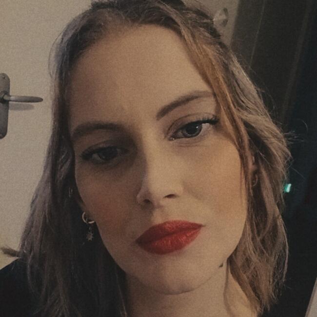 Babysitting job in Champfleur: Alexandra