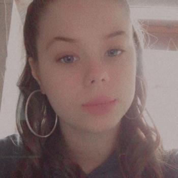 Babysitter in Bergen: Océane