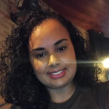 Babysitter in Mogi Guaçu: Maiuzy Souza