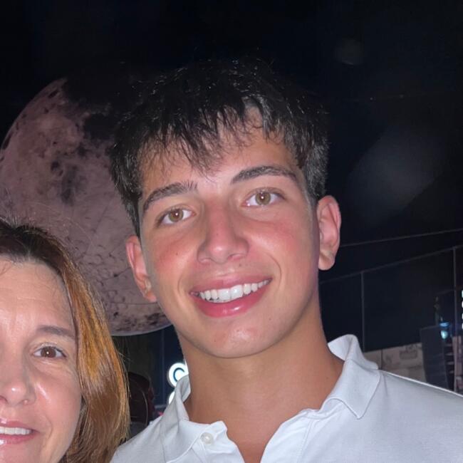 Babysitter em Castromil: André