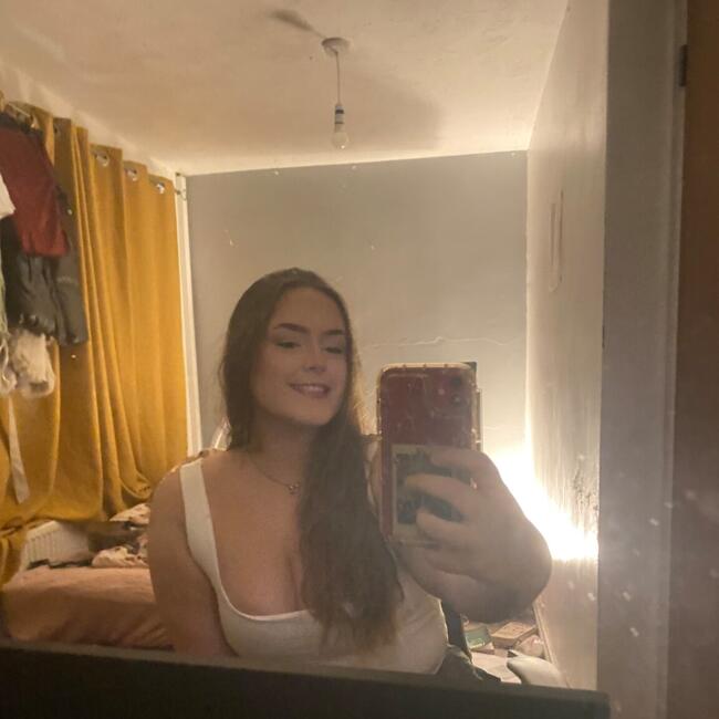 Babysitter in Sheffield: Scarlett