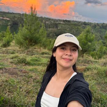 Babysitter in San Pedro: Pamela