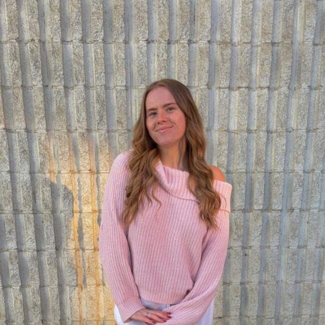 Baby-sitter in Red Deer: Mersades