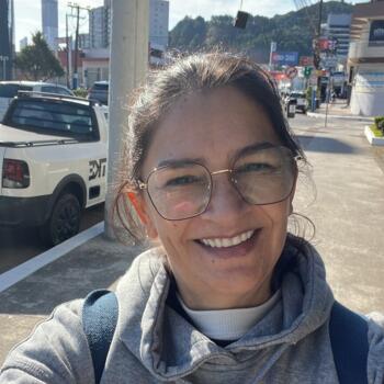 Babá Balneário Camboriú: Fernanda