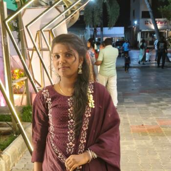 Babysitter in Coimbatore: Deepa