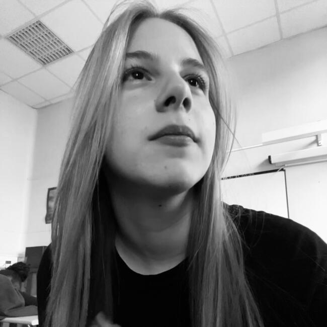 Babysitter in Ablon-sur-Seine: Manon