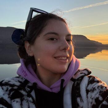 Babysitter in Porto: Valentina