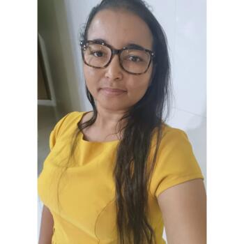 Babysitter Recife: Jeliana