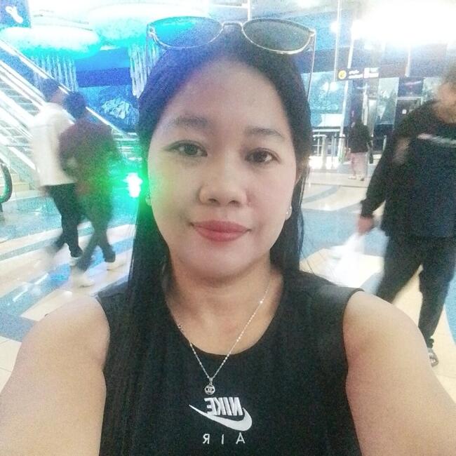 Nanny in Dubai: Michelle lyn