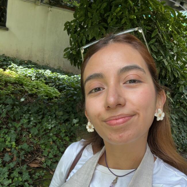 Babysitter in Milan: Daniela