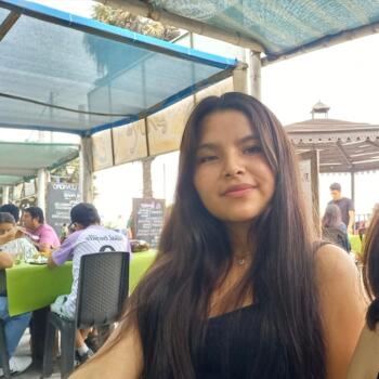 Babysitter in Trujillo: Evelyn