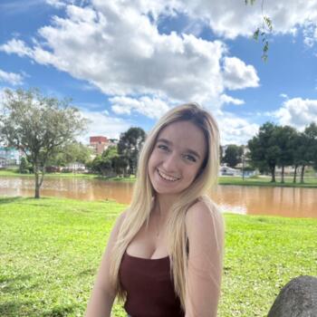 Babá em Castro: Mari