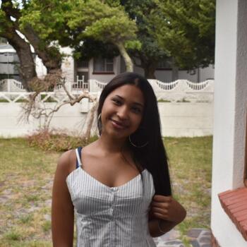 Babysitter Cape Town: Keira