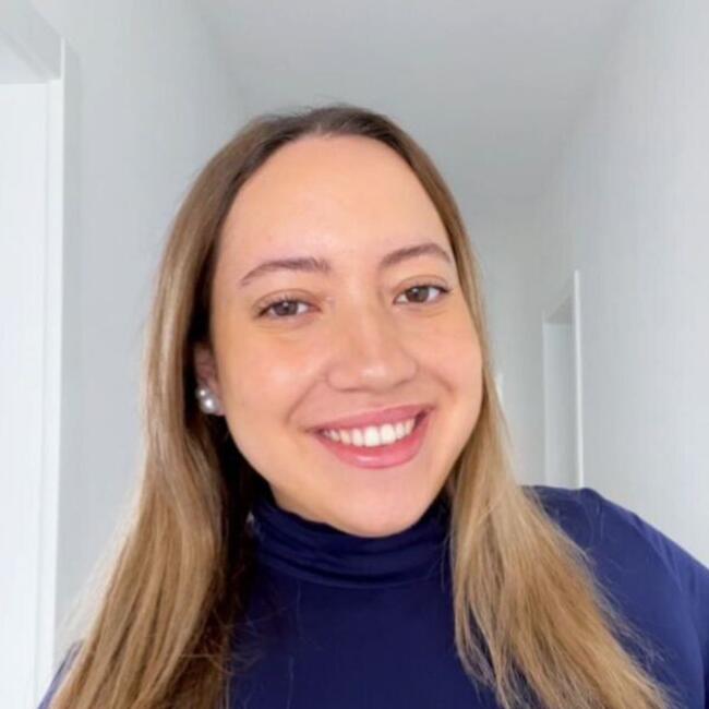 Babysitter in Entroncamento: Laura
