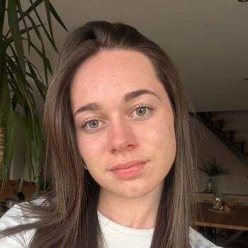 Babysitter in Chevregny: Mila