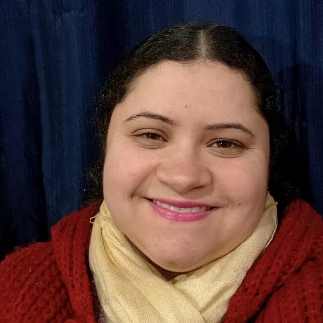 Babysitter in Porto Alegre: Vanessa