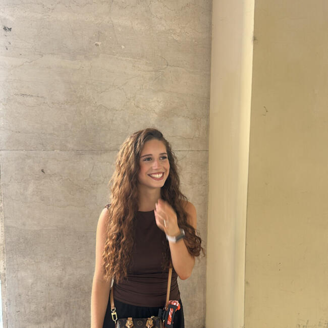 Babysitter in Bretigny-sur-Morrens: Olivia