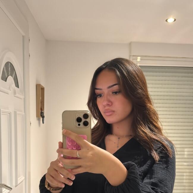 Babysitter in Aubagne: Jeanne