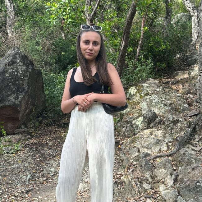 Babysitter in Mandelieu-la-Napoule: Alison