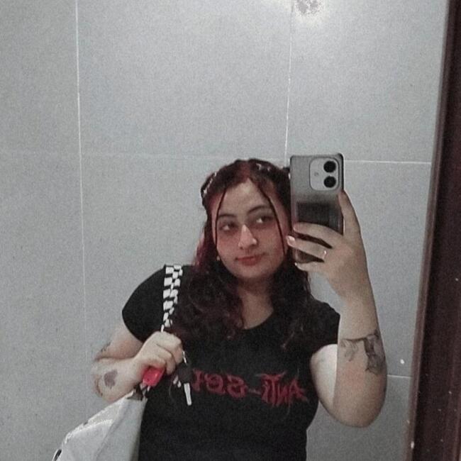 Babysitter in Joinville: Thayany Gabrielly