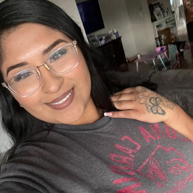 Babysitter in Phoenix: Angelina