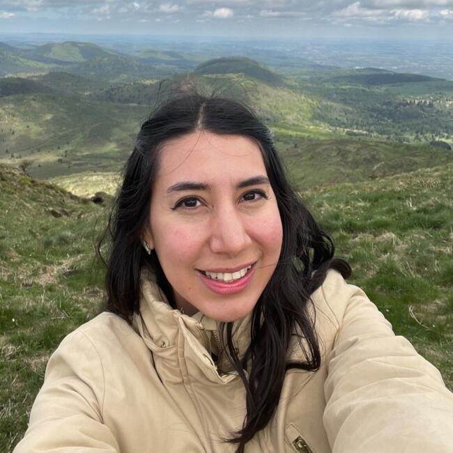 Babysitter in Antibes: Jenifer