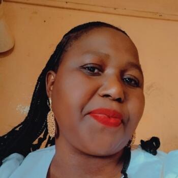 Babysitter Pietermaritzburg: Hlengiwe