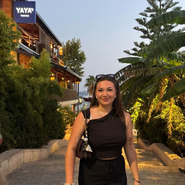 Babysitter in Andenne: Lorine
