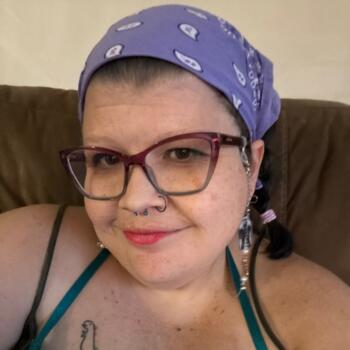 Babysitter in Medicine Hat: Tanya