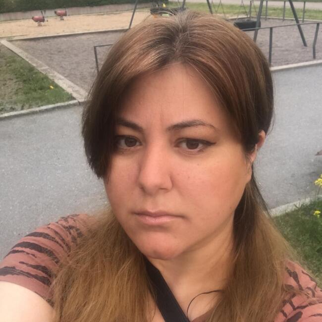 Barnvakt i Stockholm: Saadat