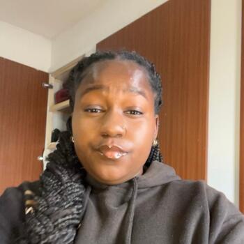 Babysitter Moita: Francisca