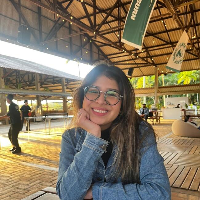 Babysitter in Curitiba: Hadassa