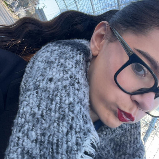 Babysitter in Saint-Folquin: Abbygaelle