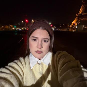 Babysitter Verneuil-sur-Seine: Lara