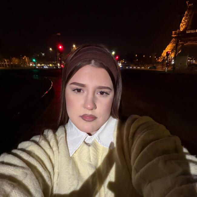 Babysitter in Verneuil-sur-Seine: Lara