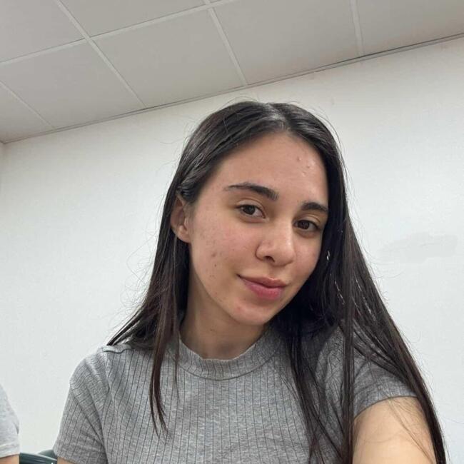 Babysitter in Amadora: Isabel