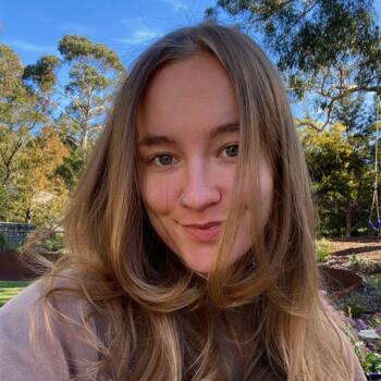 Babysitter Hobart: Emily