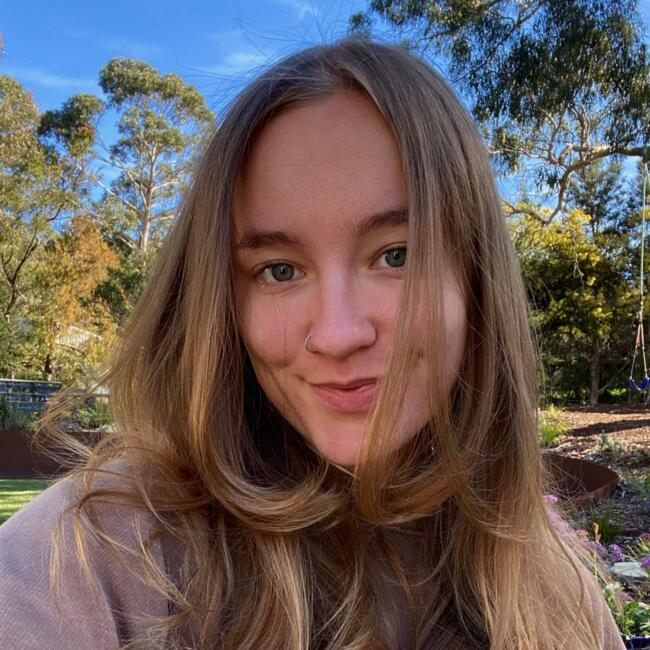 Babysitter in Hobart: Emily