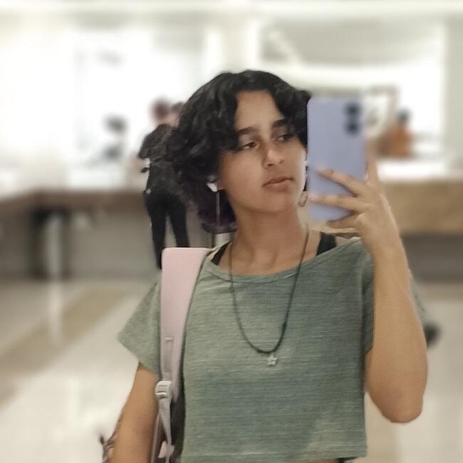 Babá em Blumenau: Vitoria