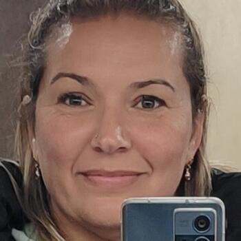 Niñera en Almirante Brown: María Eugenia