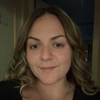 Babysitter in Châteauroux: Laura