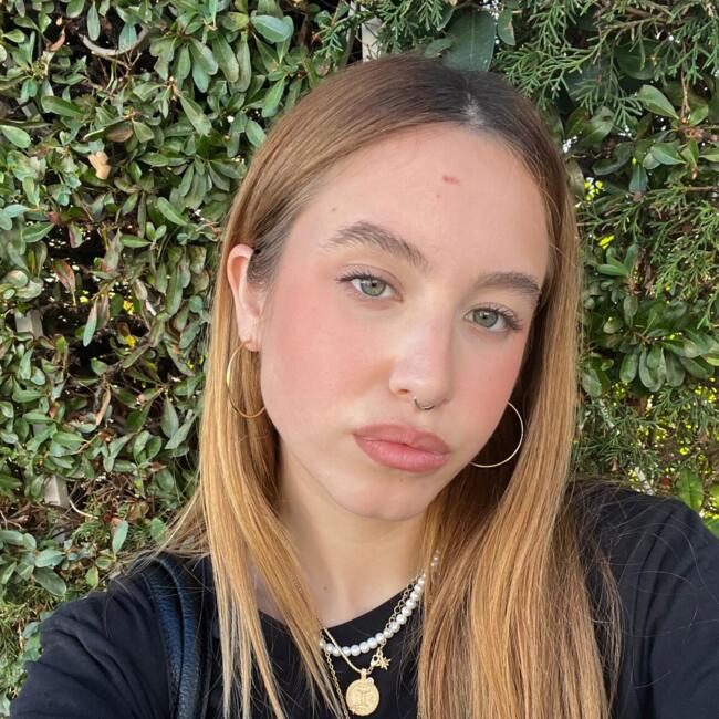 Babysitter in Coimbra: Gabriela